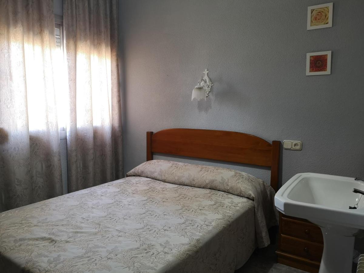 Hostal Pension Rosada Santafé المظهر الخارجي الصورة